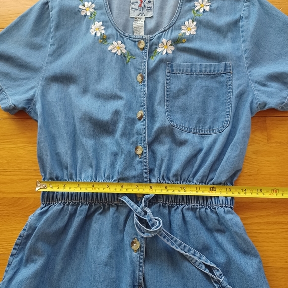 Vintage Studio Wear Romper Medium Denim ButtonUp Floral Daisies Embroidered - Picture 9 of 11